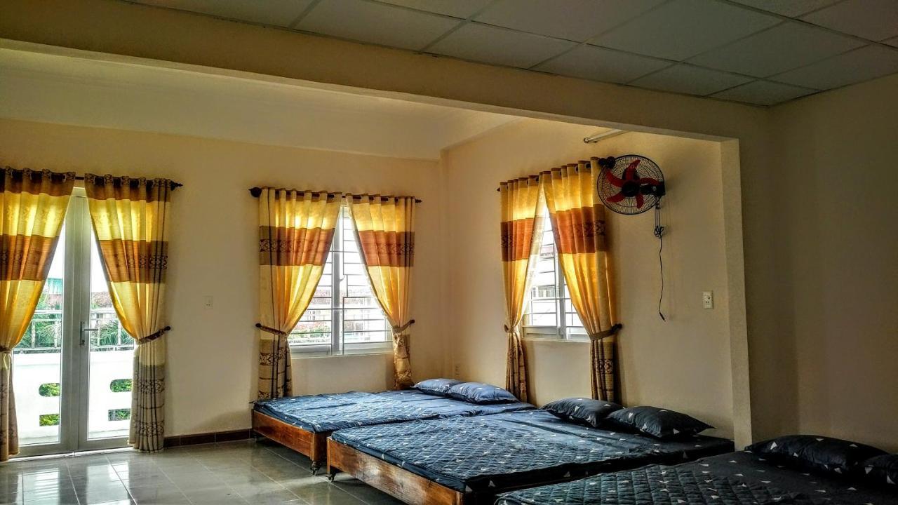 Nhà nghỉ Kiến An Hue Esterno foto